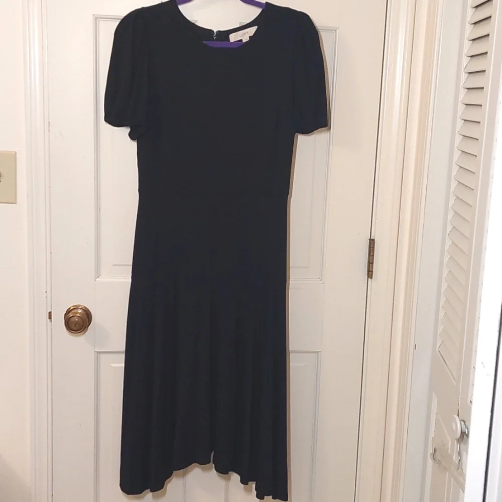 NWT LOFT Black Puff Sleeve Flounce Dress, Size 6 - Picture 5 of 9